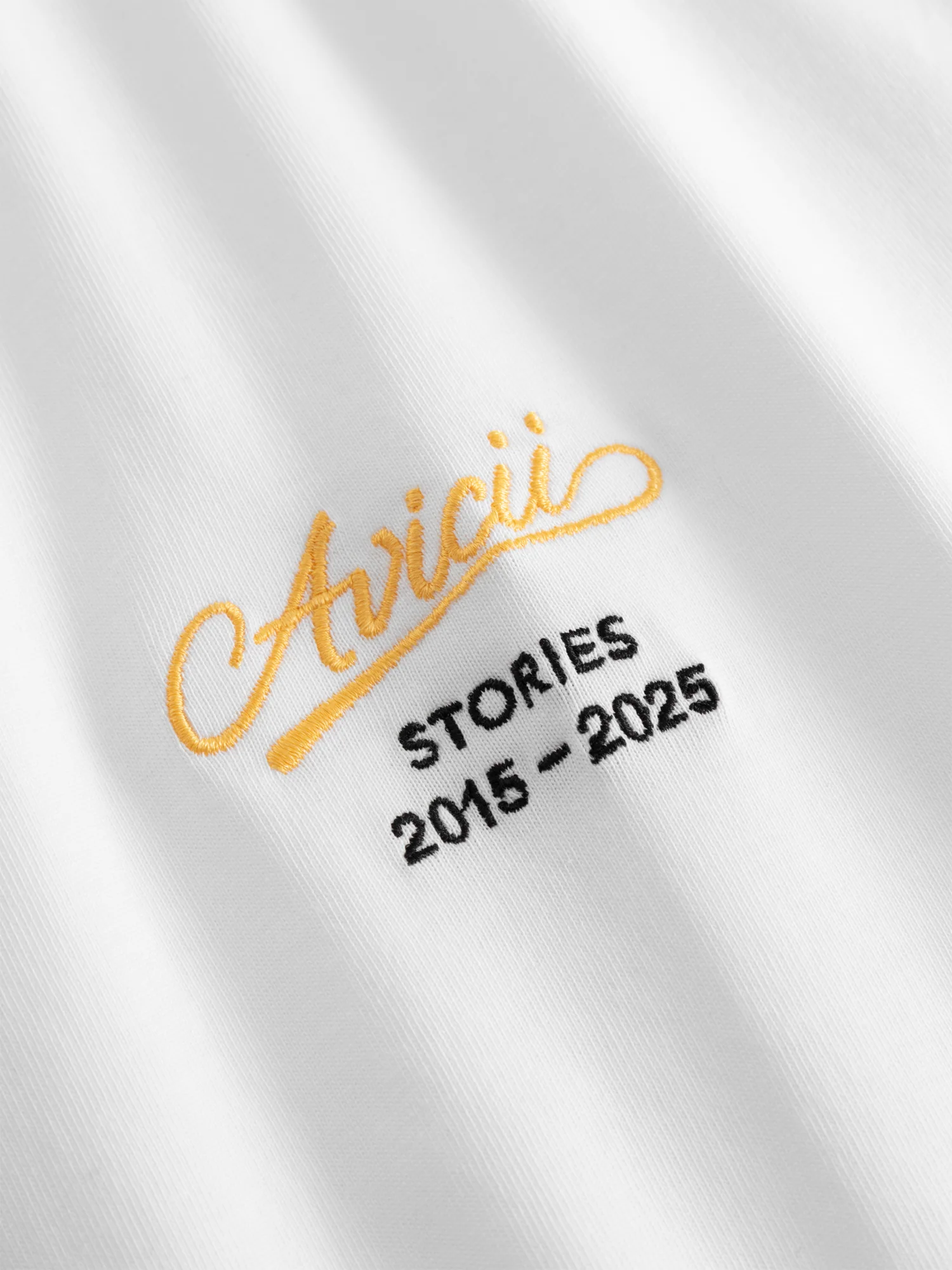 Stories 10th oversize t-shirt yellow - Image 4